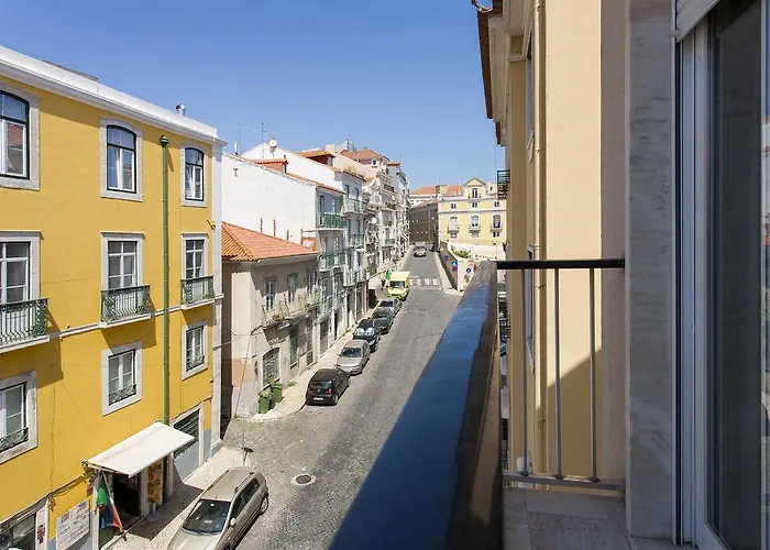 Appartement Joivy Bright 2br Apt With River Views &balcony In Alfama, Moments From Santa Apolonia Train Station