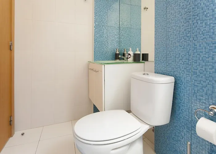 公寓 Joivy Bright 2br Apt With River Views &balcony In Alfama, Moments From Santa Apolonia Train Station *