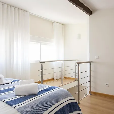 Joivy Bright 2br Apt With River Views &balcony In Alfama, Moments From Santa Apolonia Train Station * Lisboa